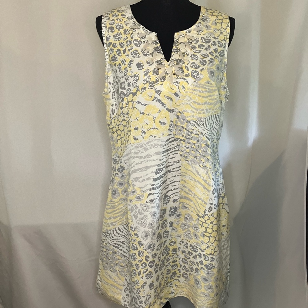 Women's 14 petite RUBY RD dress yellow and gray design white and silver beads.